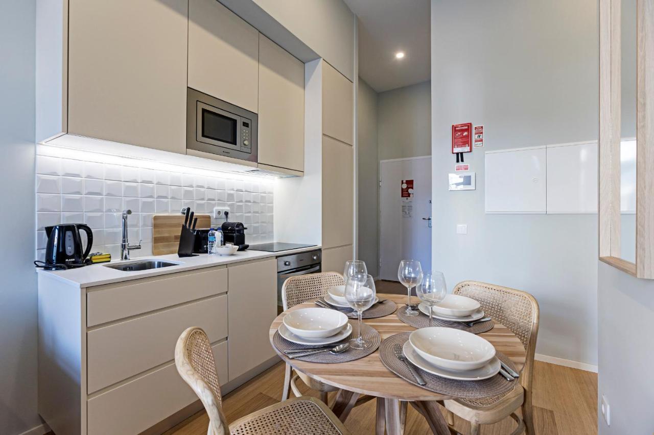 31 Janeiro 157 - Stylish 1Br W/ Ac & Balcony By Lovelystay Porto Dış mekan fotoğraf