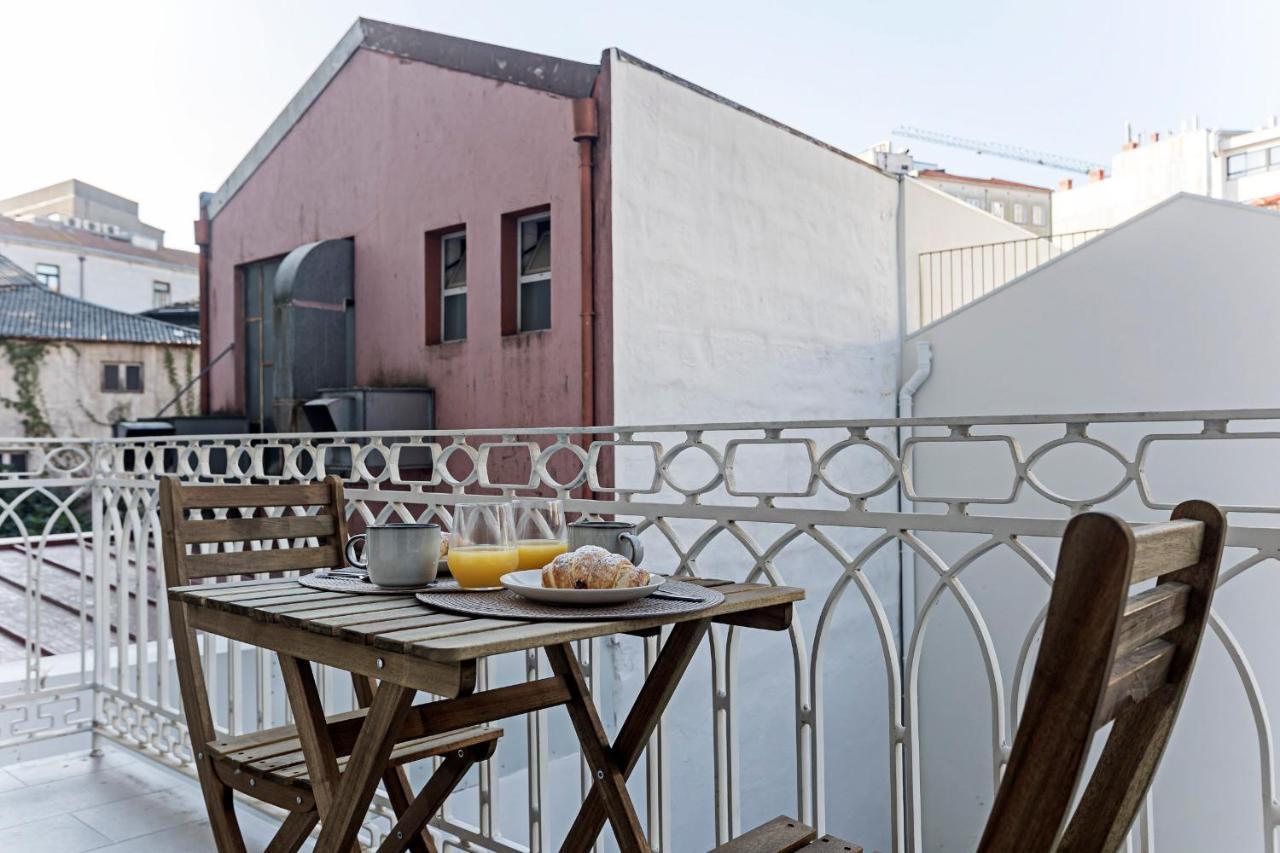 31 Janeiro 157 - Stylish 1Br W/ Ac & Balcony By Lovelystay Porto Dış mekan fotoğraf