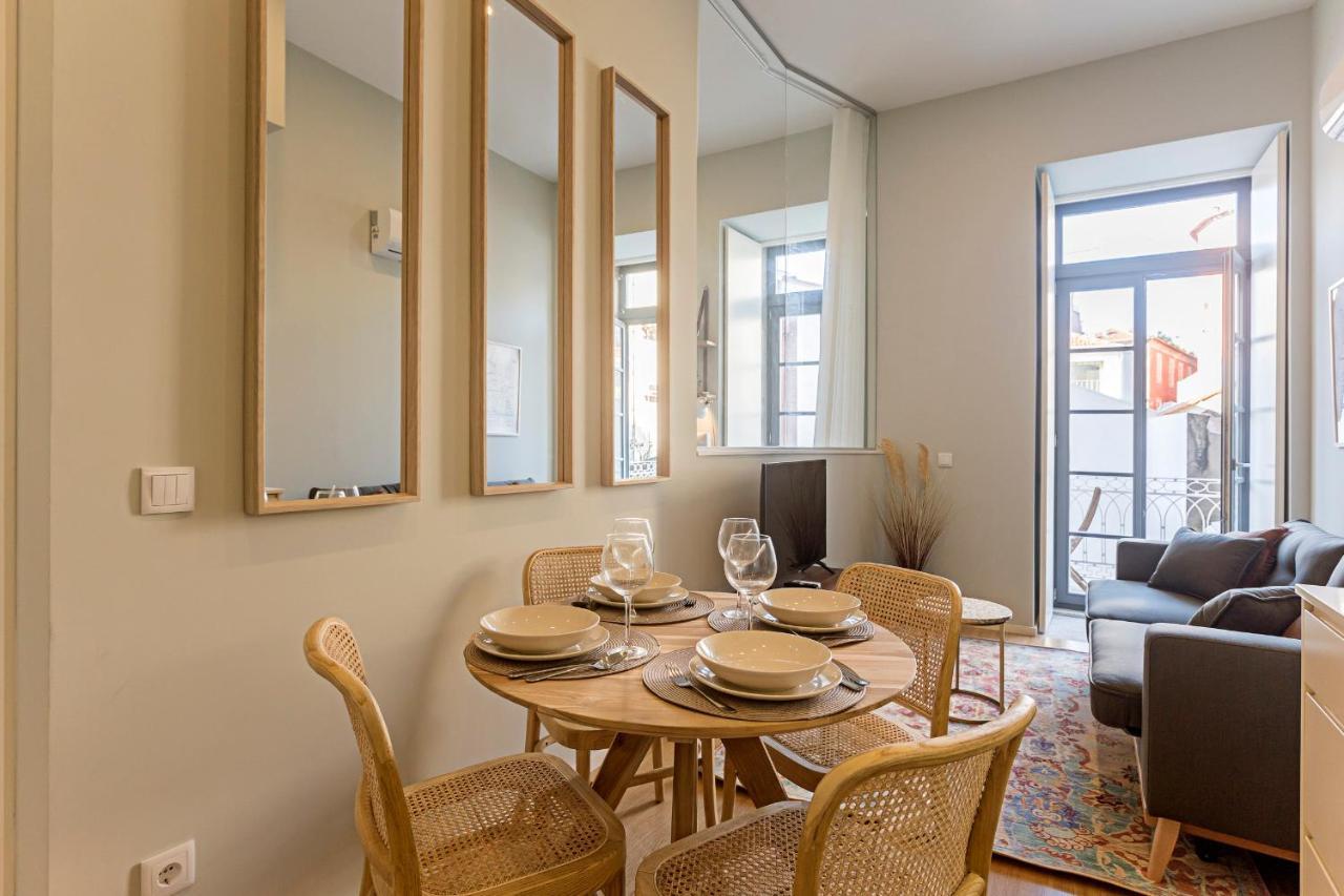 31 Janeiro 157 - Stylish 1Br W/ Ac & Balcony By Lovelystay Porto Dış mekan fotoğraf